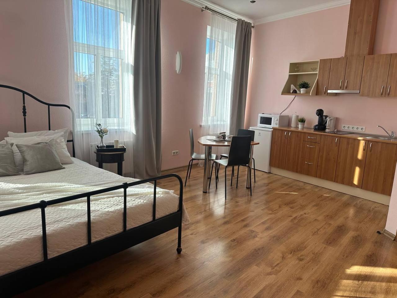 Apartamenti Dvinska Daugavpils Buitenkant foto