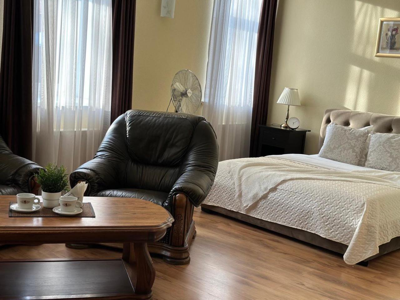 Apartamenti Dvinska Daugavpils Buitenkant foto