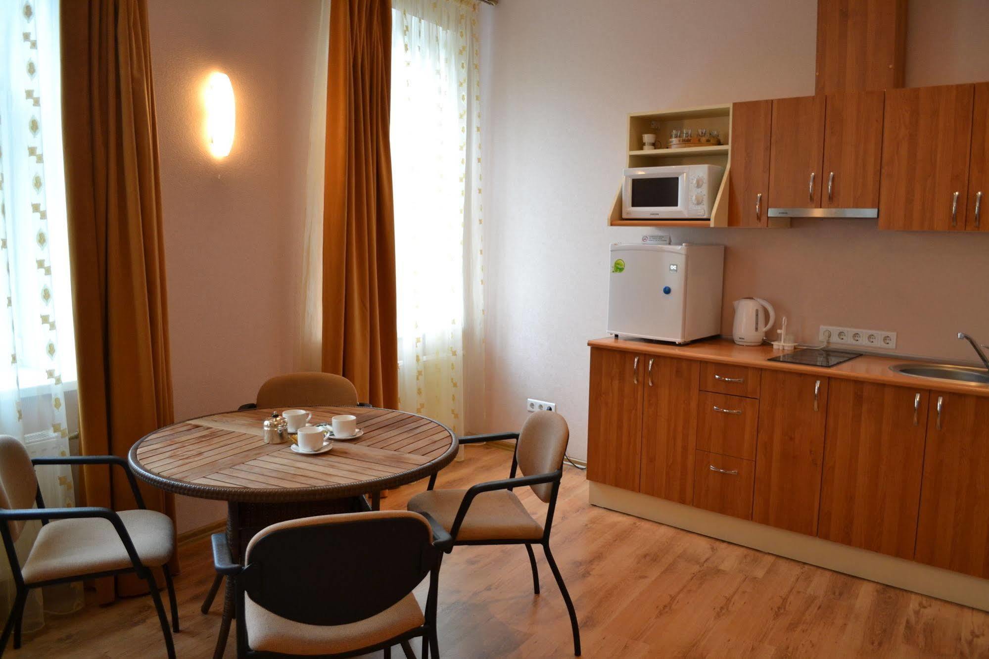 Apartamenti Dvinska Daugavpils Buitenkant foto