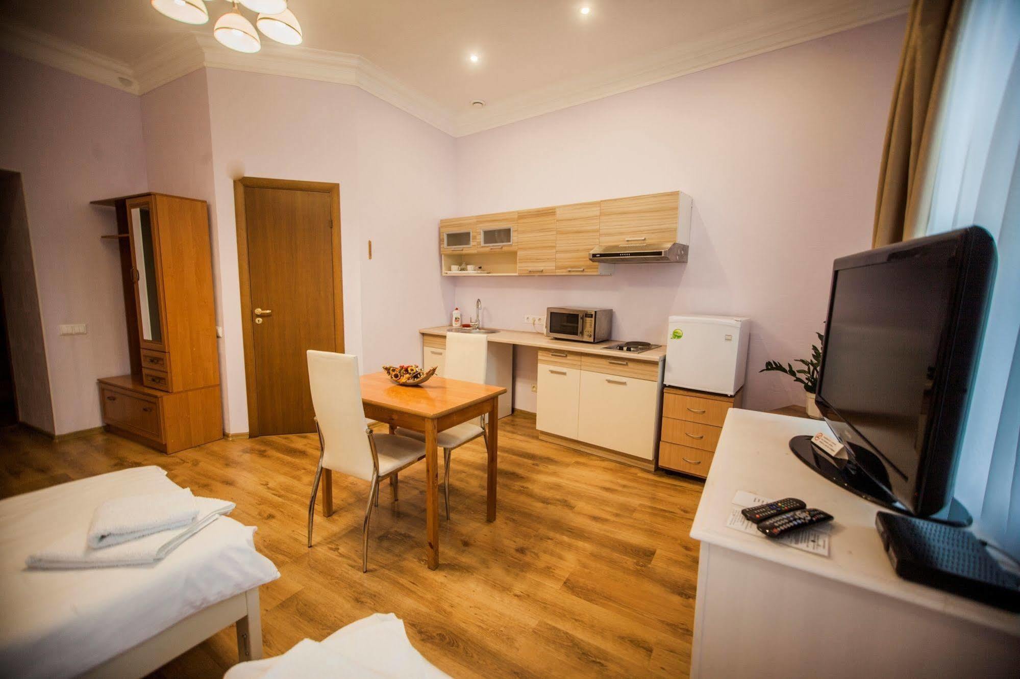 Apartamenti Dvinska Daugavpils Buitenkant foto
