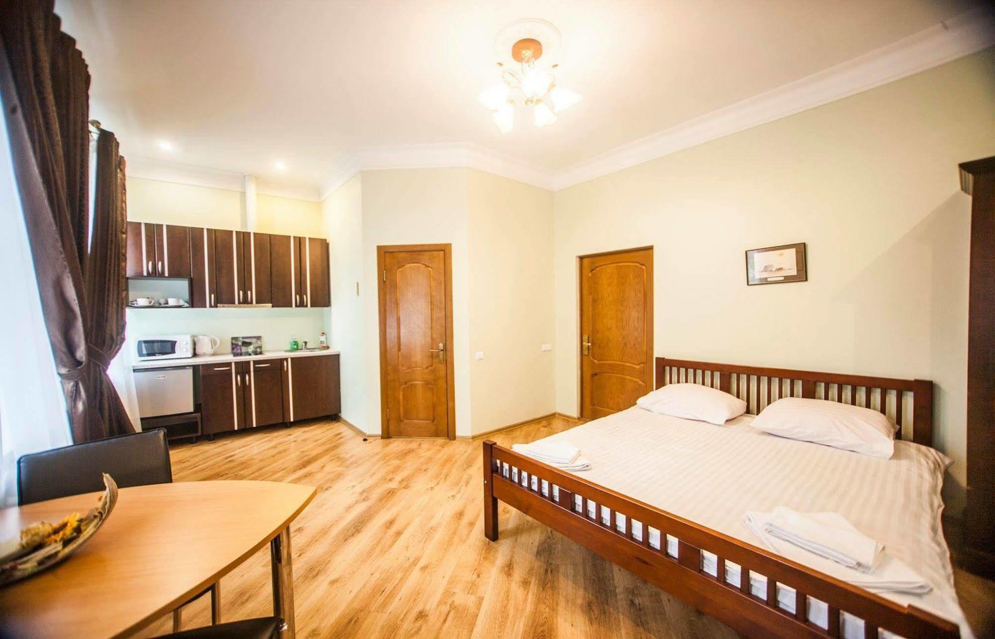 Apartamenti Dvinska Daugavpils Buitenkant foto