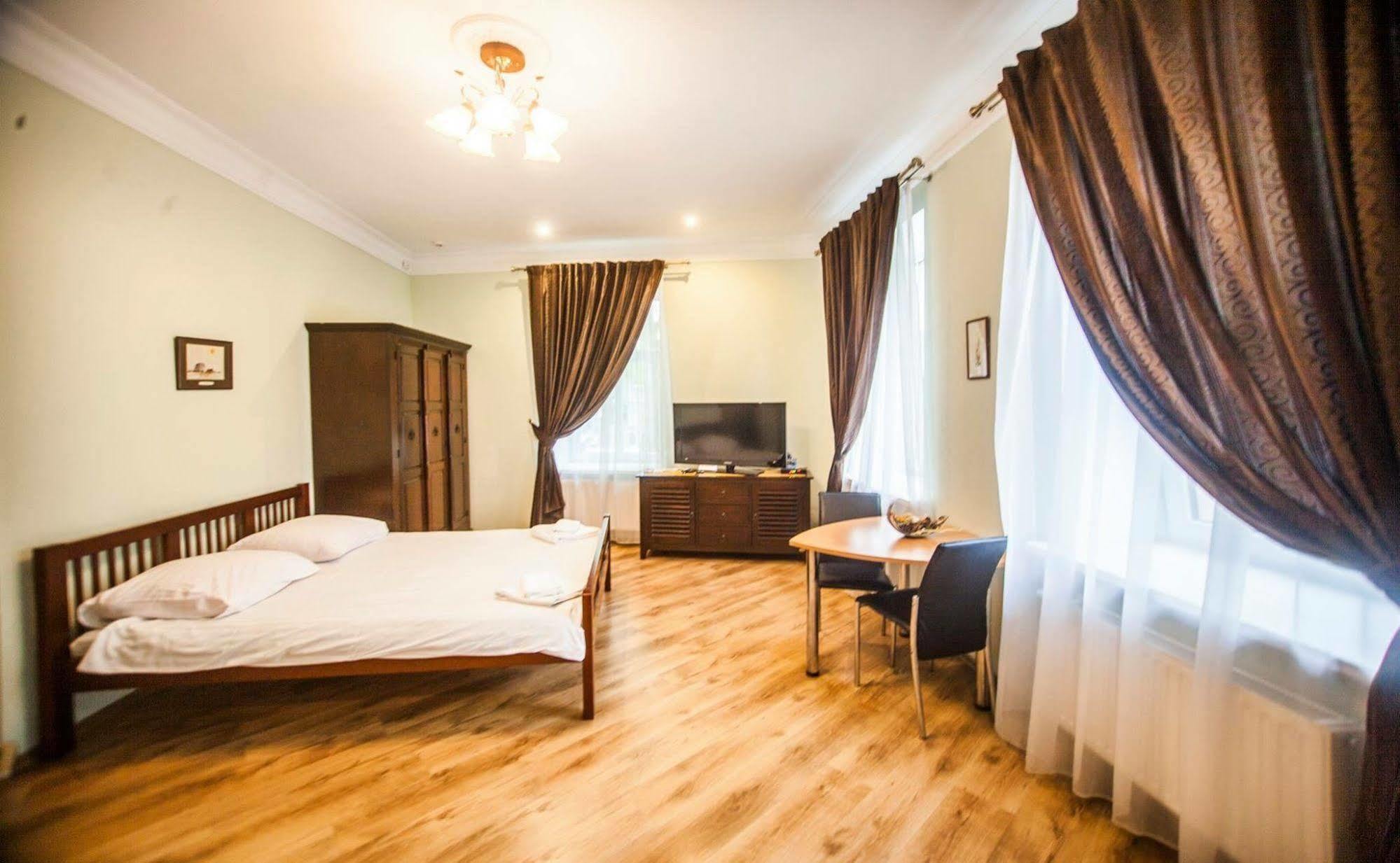 Apartamenti Dvinska Daugavpils Buitenkant foto