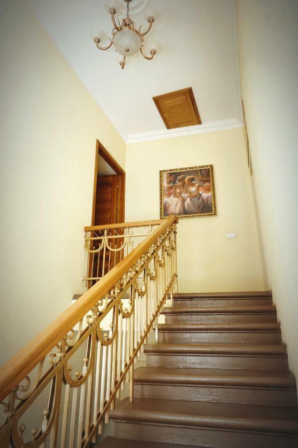 Apartamenti Dvinska Daugavpils Buitenkant foto